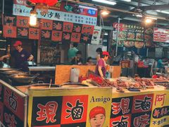 -六合夜市