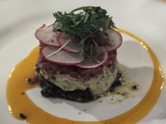 生牛肉塔塔配牛油果酱-Solo(衡山路店)