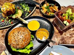 -Let'sBURGERplus·非常创意汉堡(三里屯店)