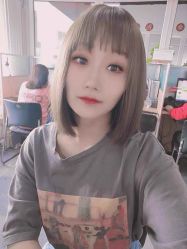 -时尚殿堂明星门店