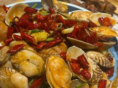 -街角等你.大连海鲜烧烤.经典铁板海鲜串(西安路店)