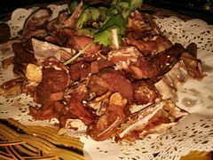 -东方之猪四更烤乳猪(金垦总店)