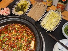 -小饕荟雅安贡椒鱼鲜馆(广福桥店)