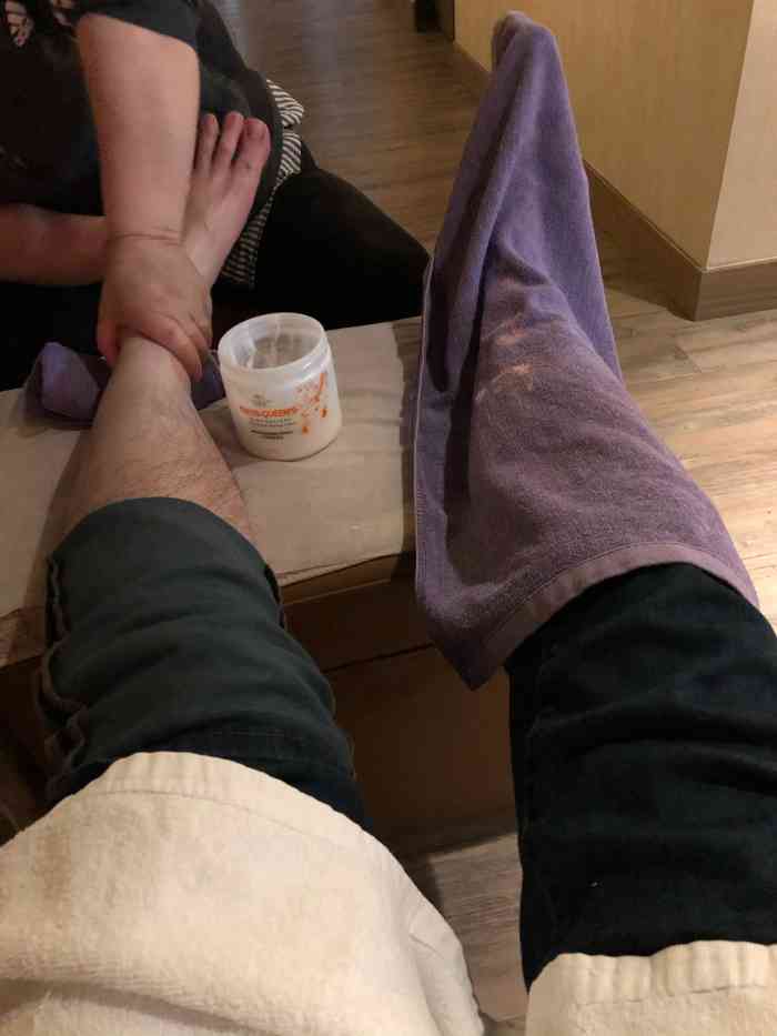 打分 169 /人 强壮的大姐按的非常好,力道很足!谁说足疗不好的?