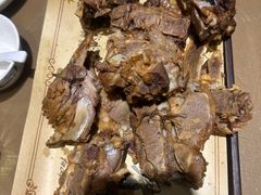 -东口码头·烧鸽子·鱼头泡饼·地方菜(金鹰悦城店)