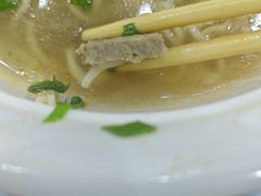 -牛一嘴·兰州牛肉面·大盘鸡(财富中心店)