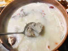 -三人行骨头王火锅(长寿店)