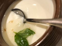 自制酸奶-悦融琥珀·京鲁菜·海味珍品(西单店)