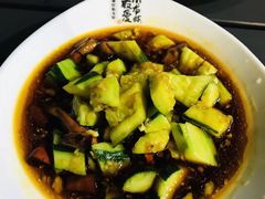刀拍黄瓜-龙巢盱眙龙虾·牛蛙·烧烤宵夜(八卦岭店)