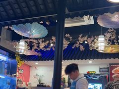 -老街烧烤大排档·地道湖北菜·龙虾馆(汉口火车站店)