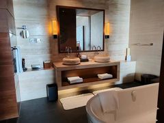 -海南清水湾莱佛士酒店