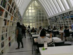 -钟书阁(松江泰晤士小镇店)