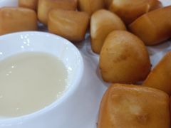 炸小馒头-小唐小四川水煮鱼(北三路店)