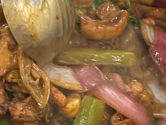 -胡须佬鸡煲四季火锅店(石厦西村直营店)