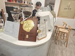 -白鹅咖啡(金城花园店)