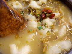 -周鱼小馆石锅酸菜鱼(活力汇店)