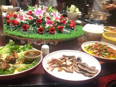 -亮欢寨酸汤鱼(沙冲路店)