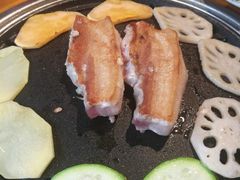 -唯成•韩国炭火烤肉 유성고기