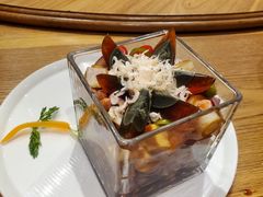 -山楂树融合菜餐厅