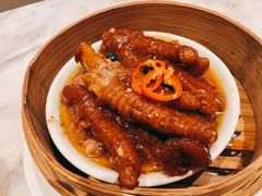 -香港百合居(LCM置汇旭辉广场店)