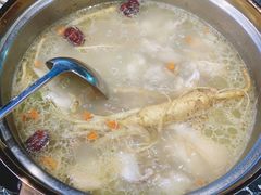 -千岛蚝高压锅生蚝·人参火锅(白云万达店)