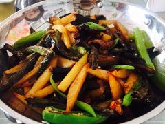 -天天向上素食餐厅(五台山店)