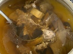 鹅骨炖汤-鹅香阁私房菜(一鹅五味)