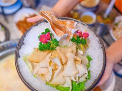 海螺-顺德公广东猪肚鸡·煲仔饭(白石洲店)
