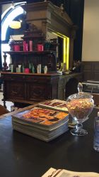 -TWOFACE 双面理发馆