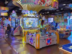 -卡通尼乐园(宝山龙湖天街店)