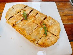 辣牛肉披萨-造精酿餐厅