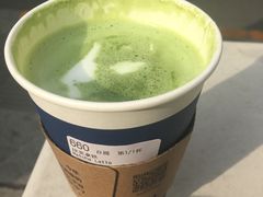 抹茶拿铁-瑞幸咖啡(人民路店)