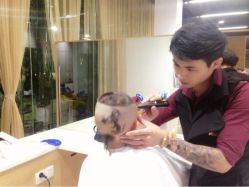 @Tommy斌-CARR SALON