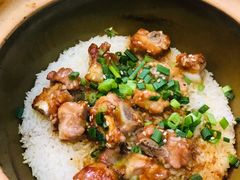 排骨煲仔-红星光发煲仔饭(文海店)