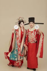 -挪娅婚纱摄影皇家会所