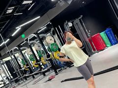 -超级猩猩健身·私教(上海体育场店)