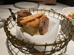 餐前面包-Mogul Eatery·大亨餐酒馆