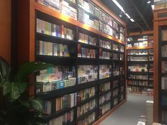 -SISYPHE BOOKS西西弗书店(龙湖滨江天街店)