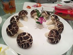 -亢龙太子酒轩(东湖店)