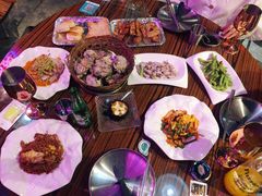 -蚝堡海鲜·威海菜·海肠捞饭·烧烤·亚洲吃蚝公司(幸福门店)