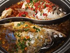 -阿瓦山寨·湘菜现炒·剁椒鱼头王(咸阳总店)