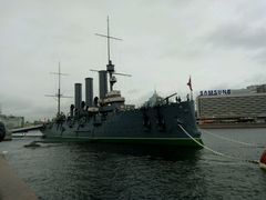 -阿芙乐尔号巡洋舰