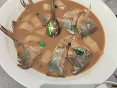 家烧白扁中鲳鱼-甬府小鲜(万象城店)