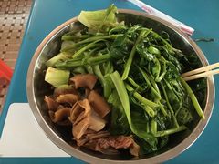 -修记牛杂店(同华东一路店)