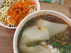 -江三王记牛杂馆(总店)