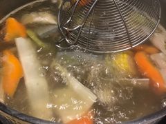 -左庭右院鲜牛肉火锅(金山万达店)