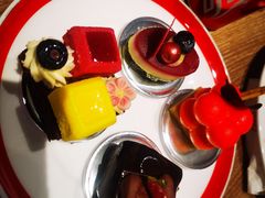 -咖啡苑自助餐厅·中国大饭店