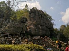 -梭布垭石林景区