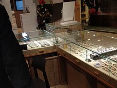 -宝岛眼镜·星创视光中心(百联世纪购物中心店)