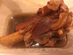 金牌酱棒骨-上关雪東北菜(中房金谊店)